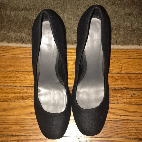 Shoes - Black fabric block heels/pump
